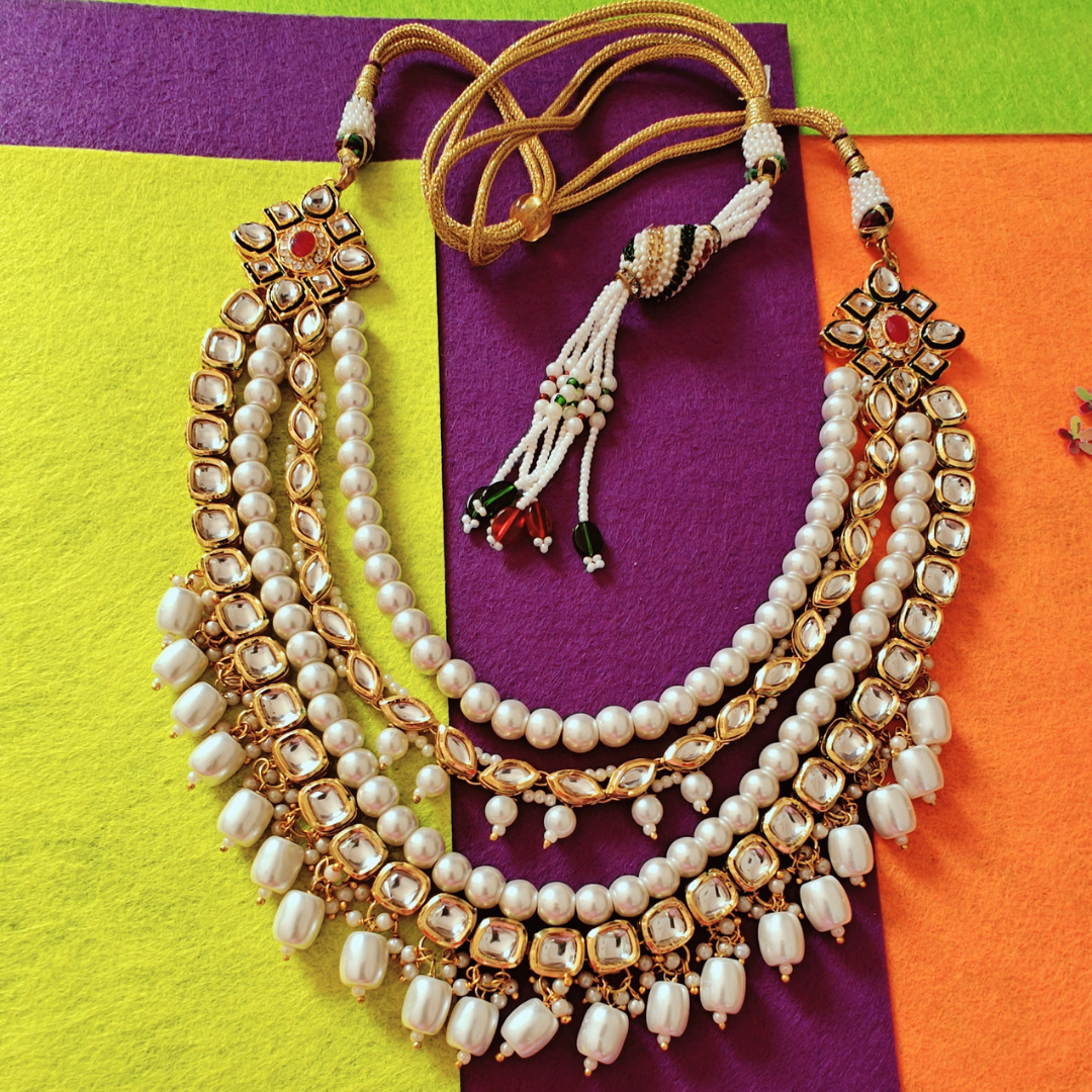 WHITE ROYAL KUNDAN ELEGANCE