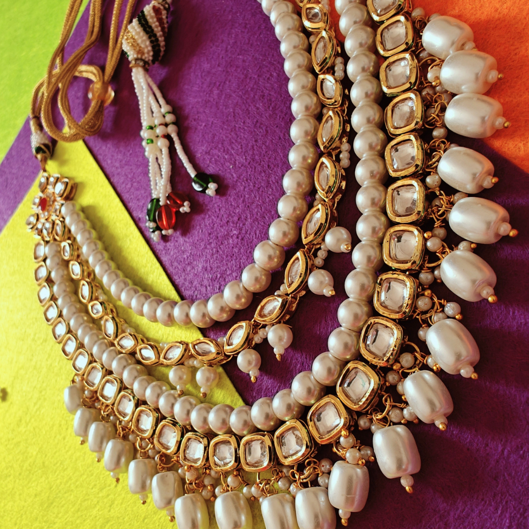 WHITE ROYAL KUNDAN ELEGANCE